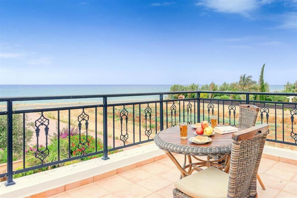 Argaka Beachfront Villa Paphos Kültér fotó